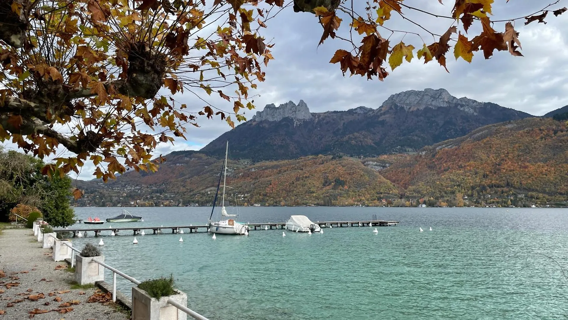 Apartman Rare 2 Bedroom With Private Beach On Lake Annecy Doussard Franciaország